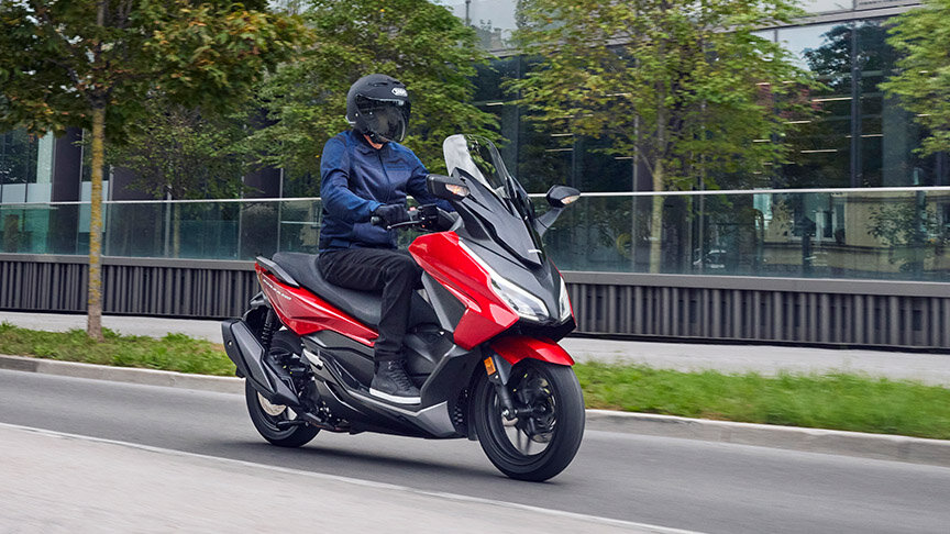 Honda ADV 160 - фото №4