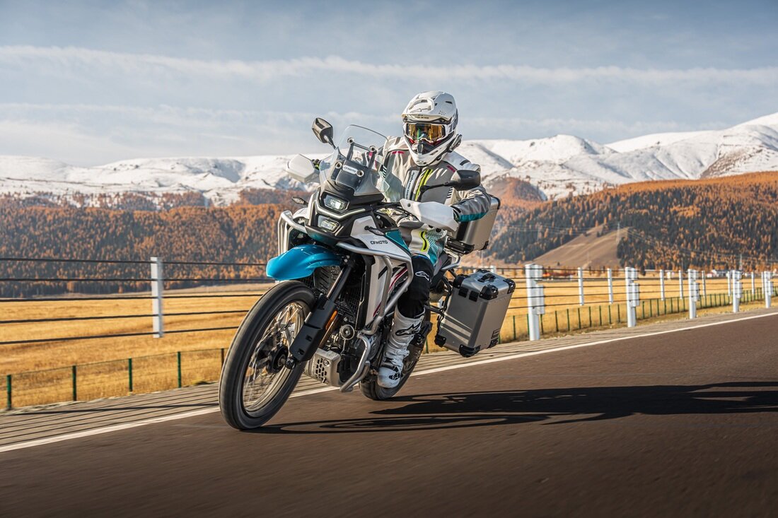 CFMOTO 450MT Touring (ABS) - фото №2