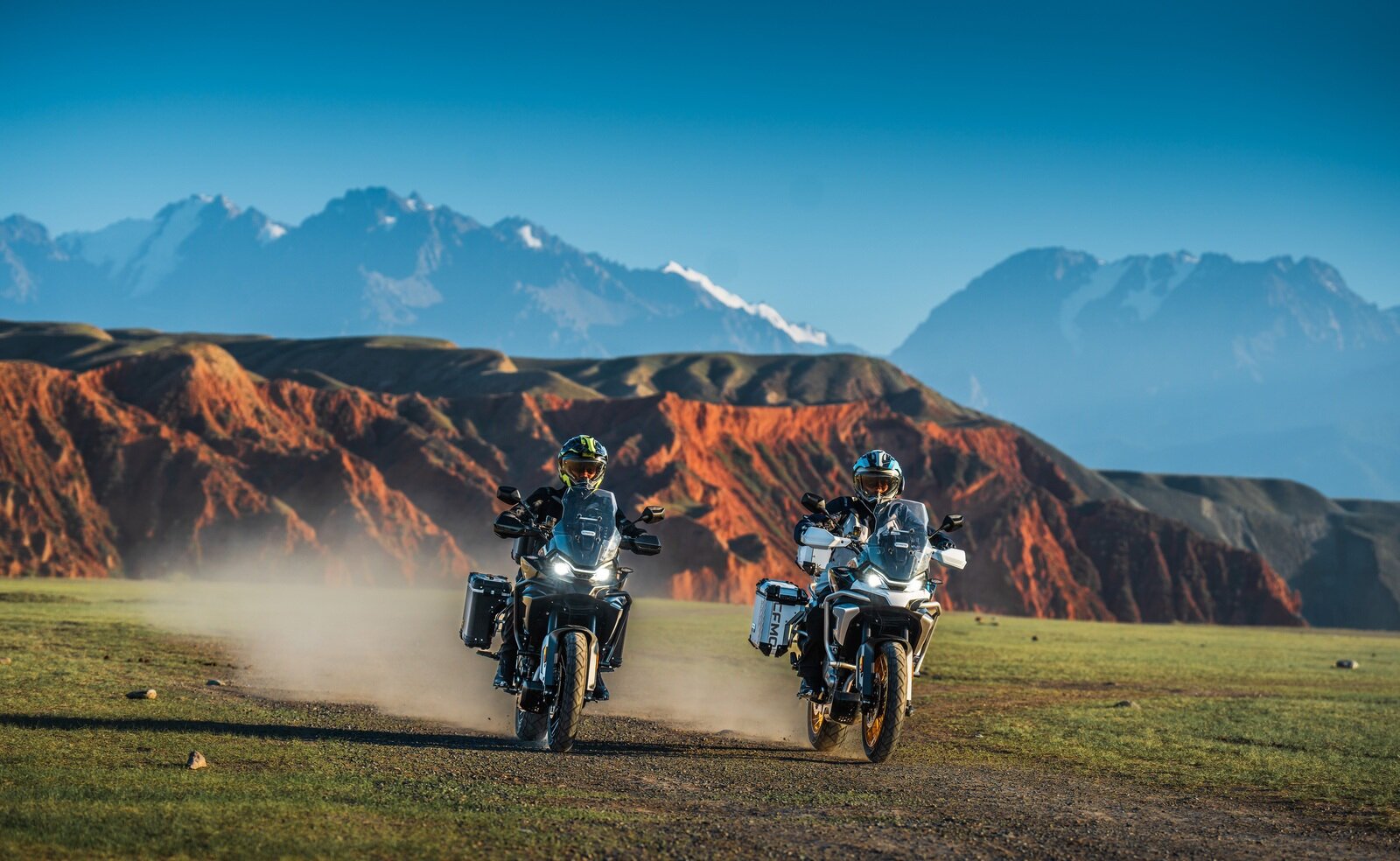 CFMOTO 700MT Advanced (ABS) - фото №3