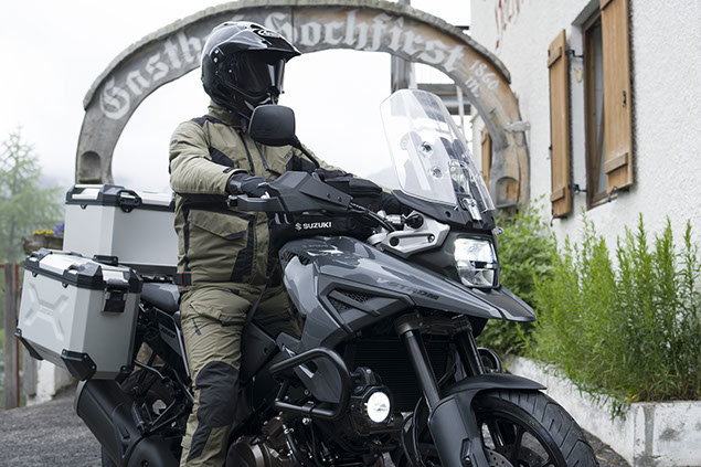Suzuki V-Strom DL 1050 - фото №1