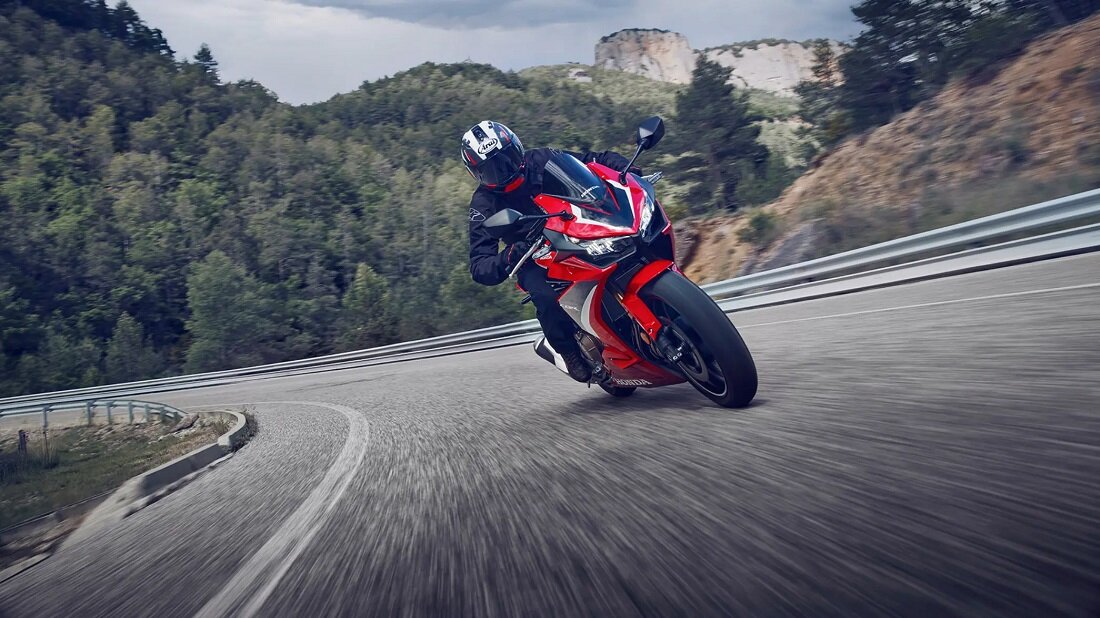 Honda CBR500R - фото №2