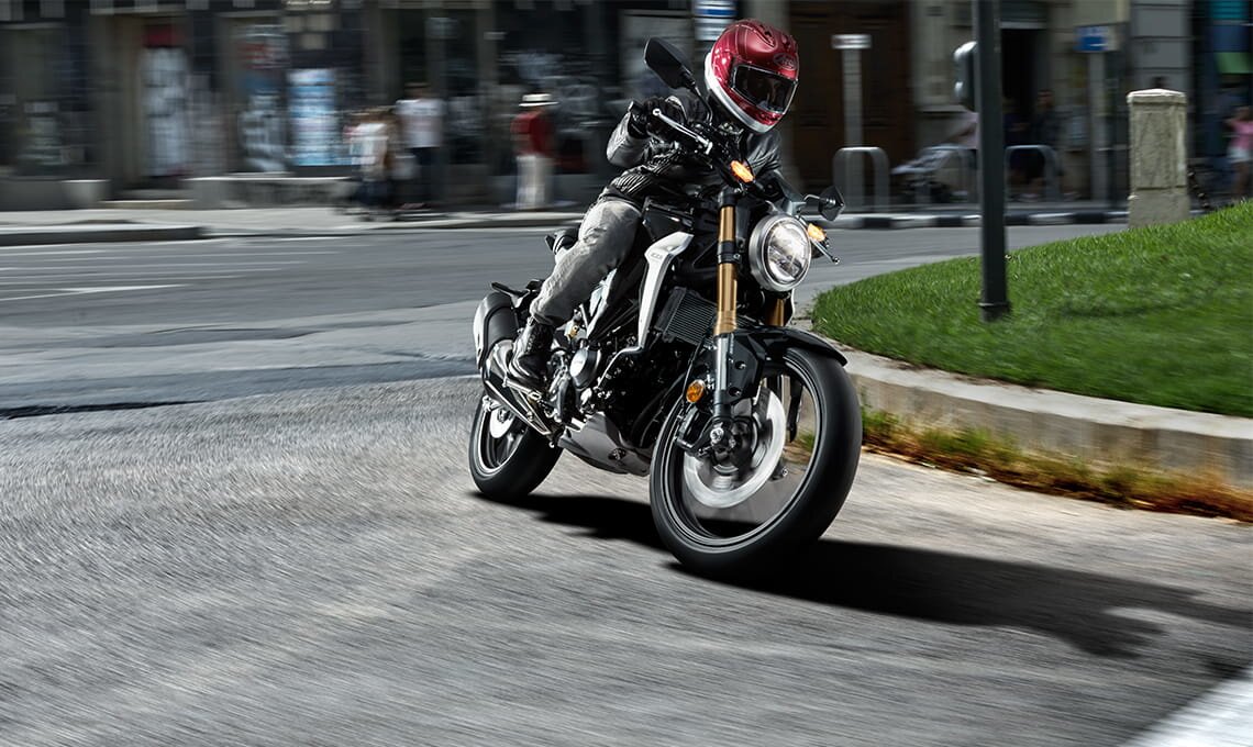 Honda NEO SPORTS CAFE СB300R - фото №3