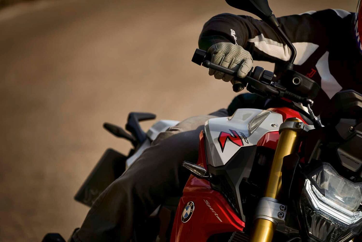 BMW F 900 R - фото №13