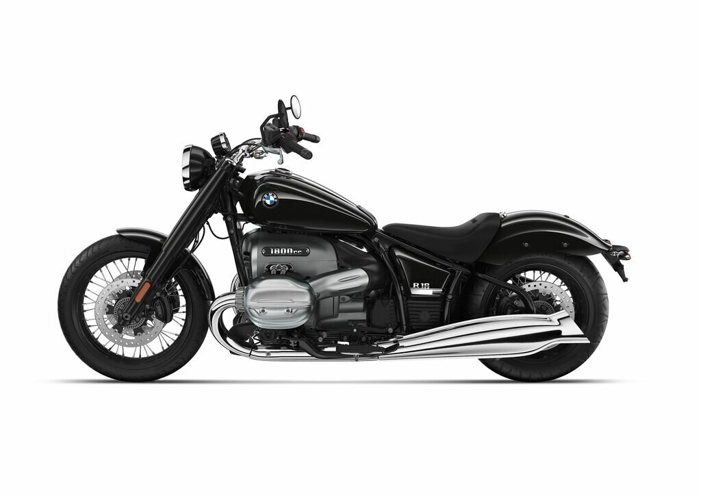 BMW R 18 - фото №1