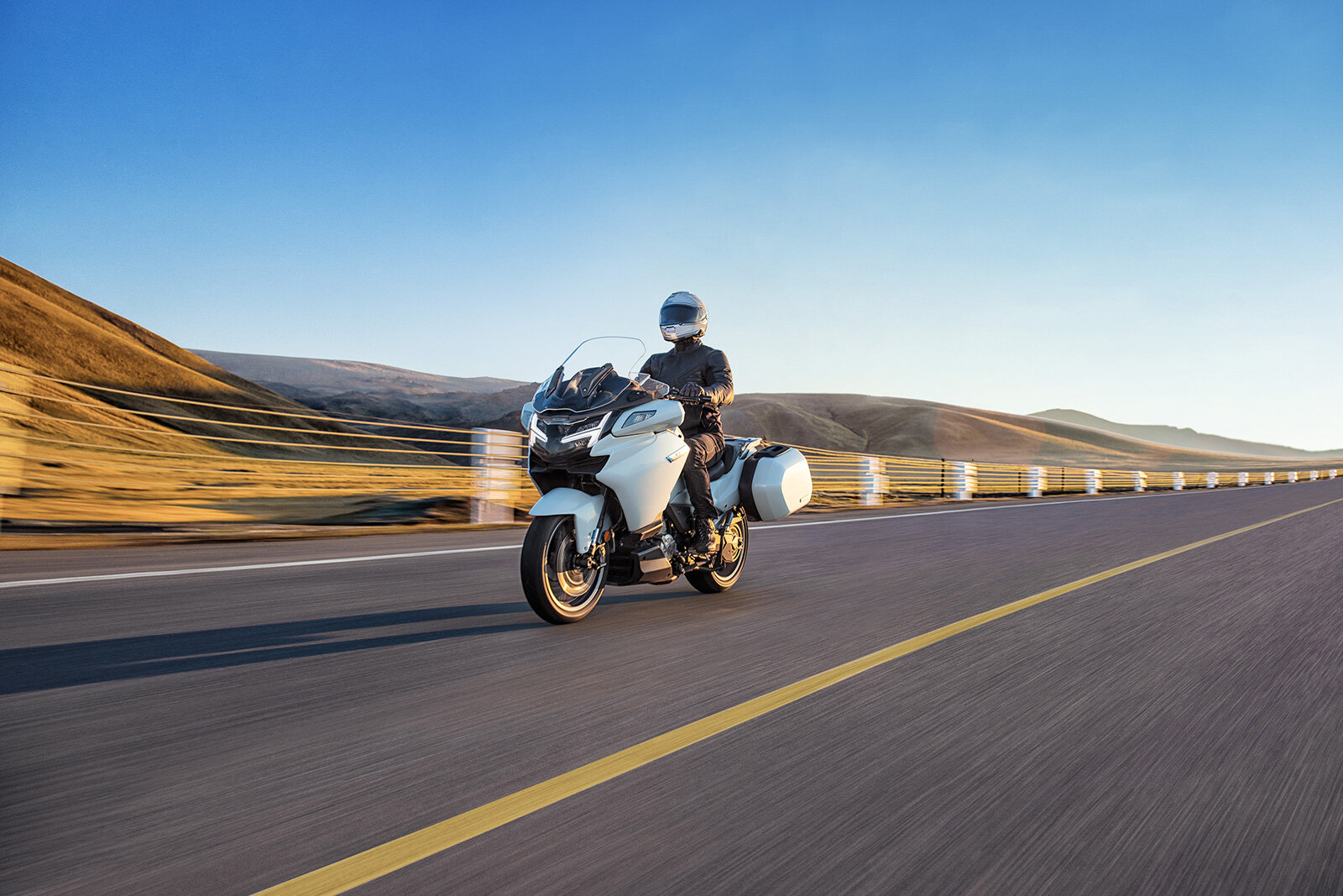CFMOTO 1250TR-G (ABS) - фото №5