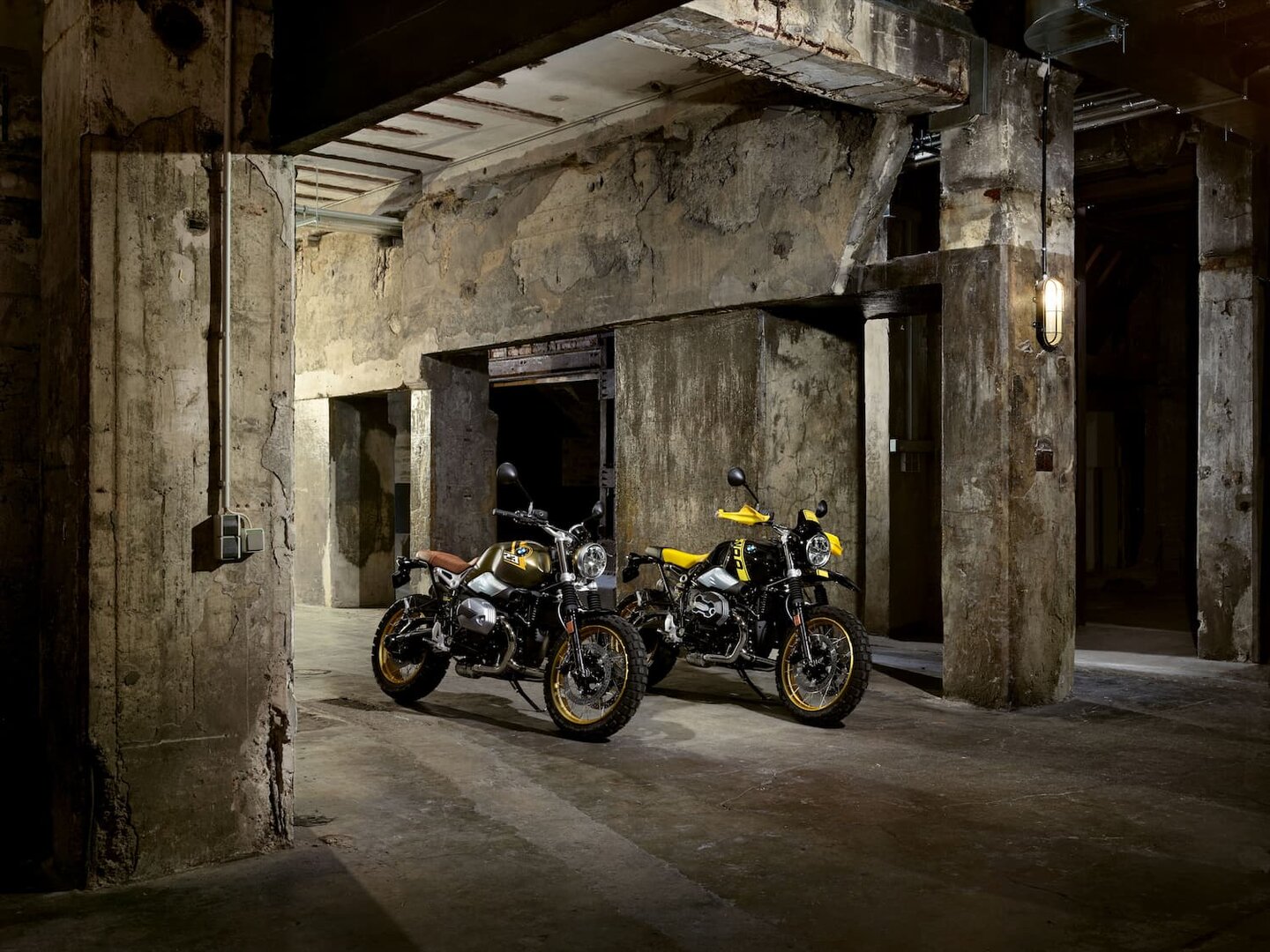 BMW R NINET SCRAMBLER - фото №12
