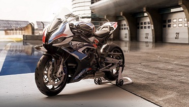 THE BMW M 1000 RR